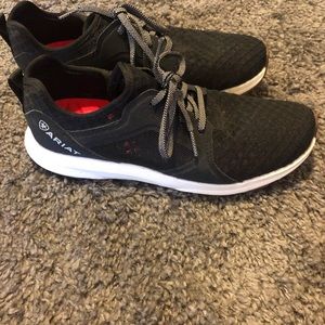 Ariat fuse tennis shoes